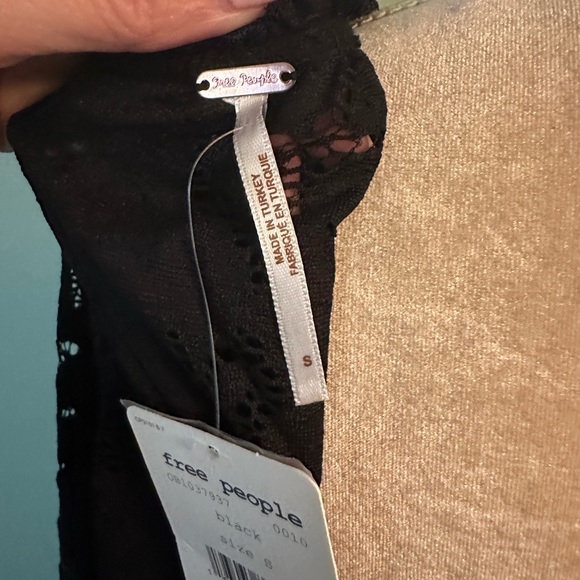 NWT: Free People Olivia Lace Top With Bell Sleeves - Picture 8 of 14